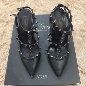 Valentino rockstud heel 35